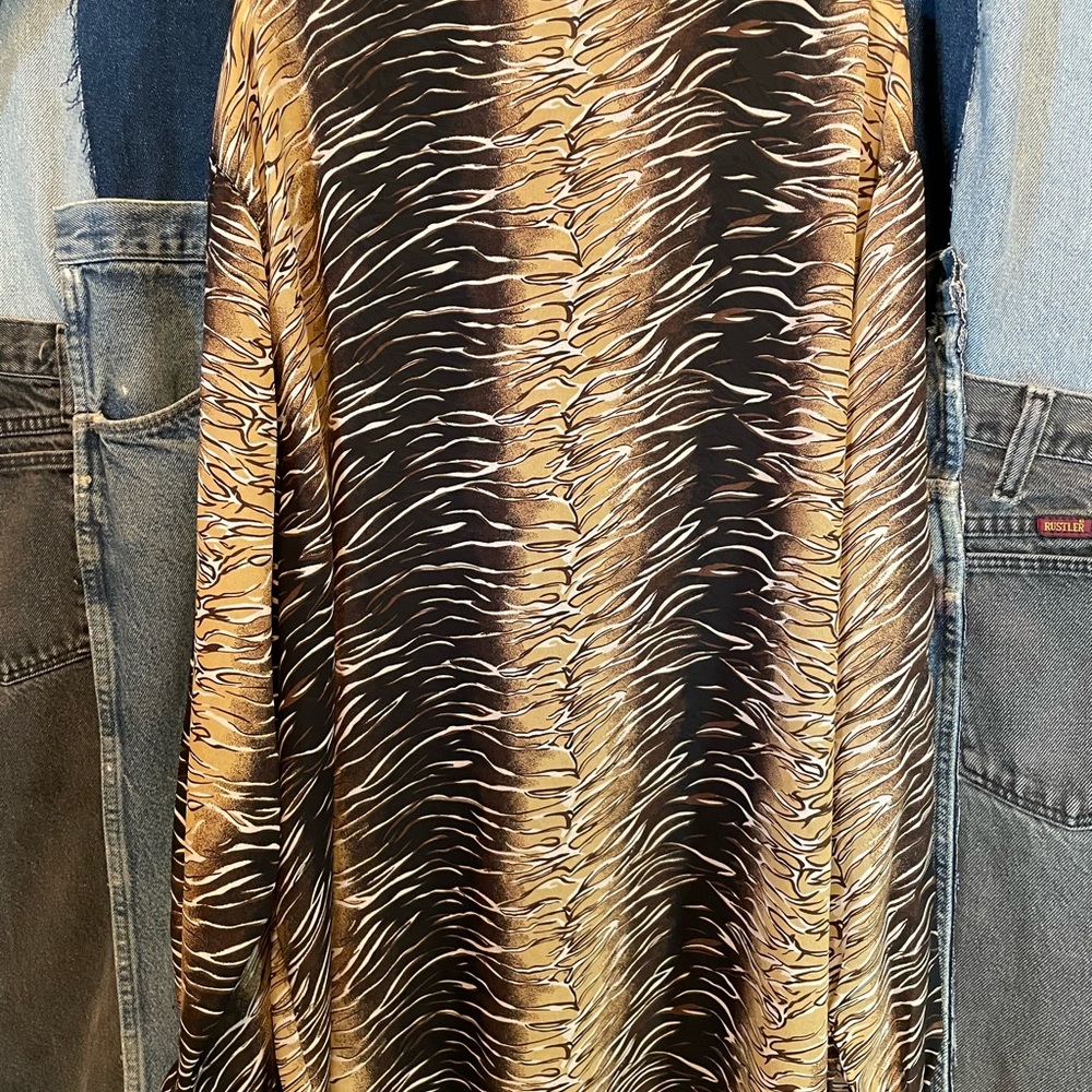 “Tiger” Long Sleeve Button Down top